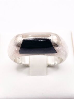 Size 9.5 Sterling Silver Ring with Black and MOP Inlay- CNA signed